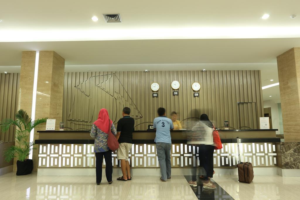 Dalton Hotel נקסר מראה חיצוני תמונה