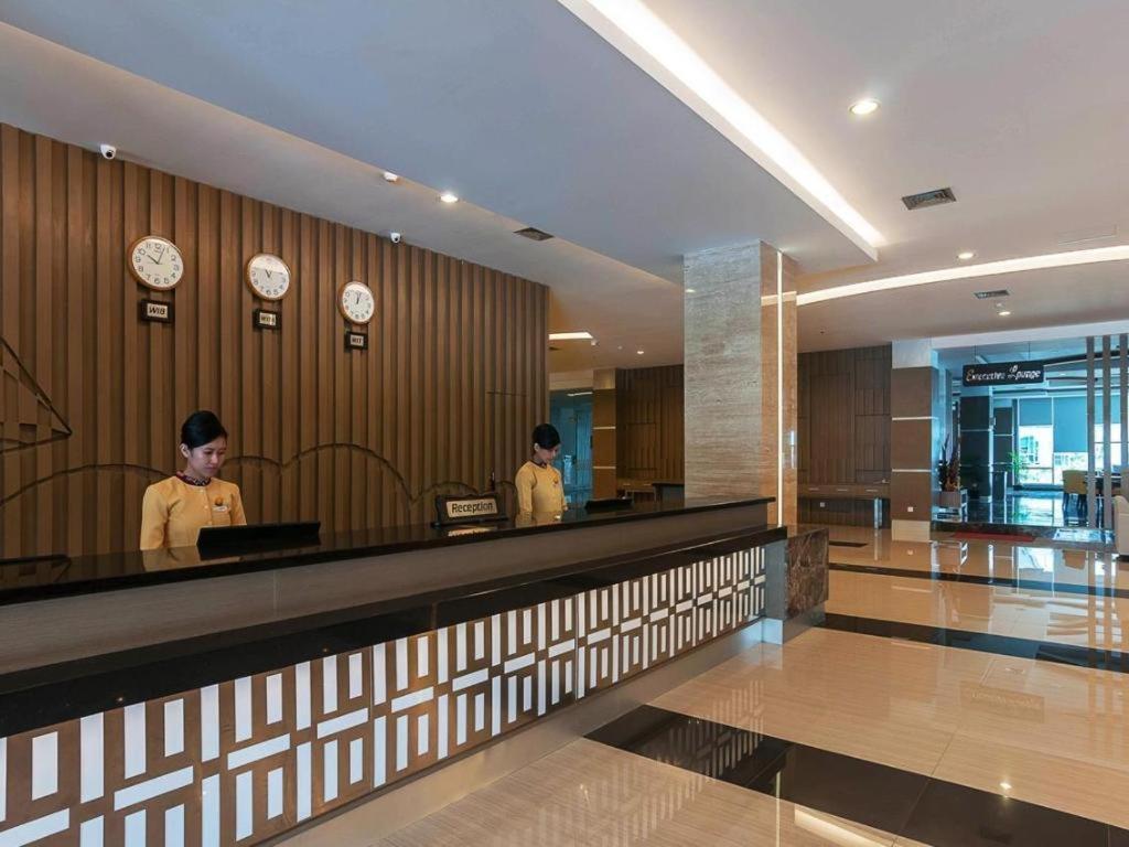 Dalton Hotel נקסר מראה חיצוני תמונה