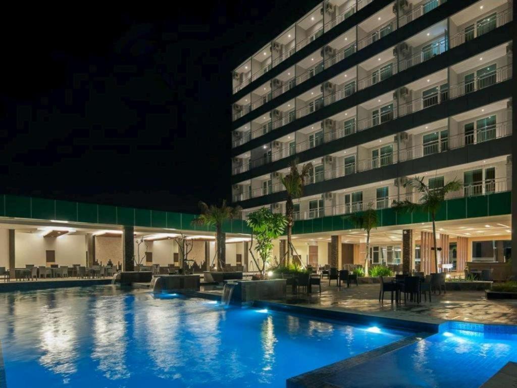 Dalton Hotel נקסר מראה חיצוני תמונה