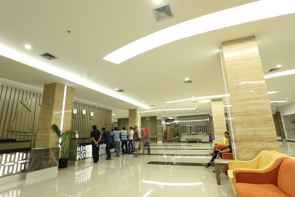 Dalton Hotel נקסר מראה חיצוני תמונה