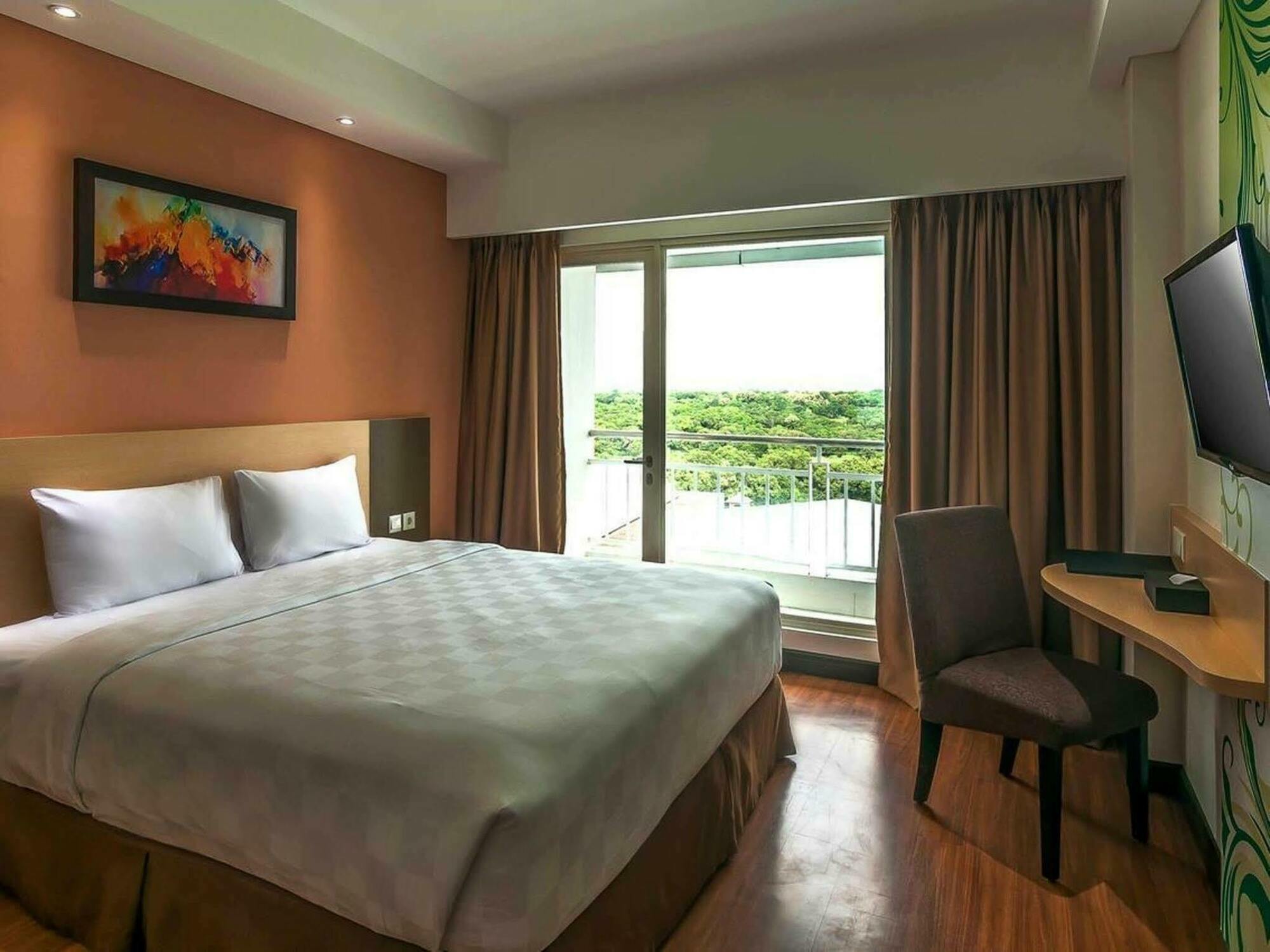 Dalton Hotel נקסר מראה חיצוני תמונה